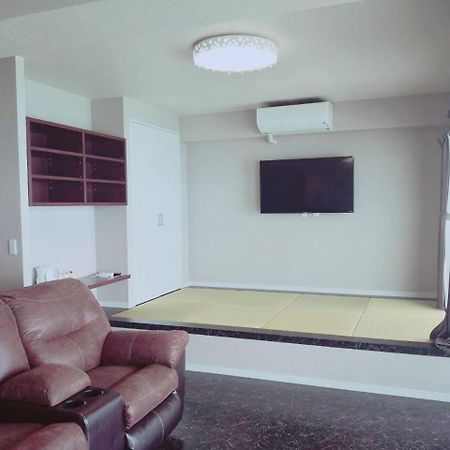 Tsuki No Michi Terrace Apartment Urasaki Luaran gambar